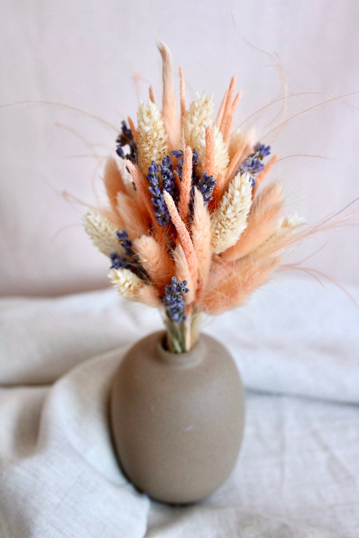 Vasenglück Trockenblumen Kleiner Trockenblumenstrauss „Lavendel-Liebe“ | Apricot & Creme