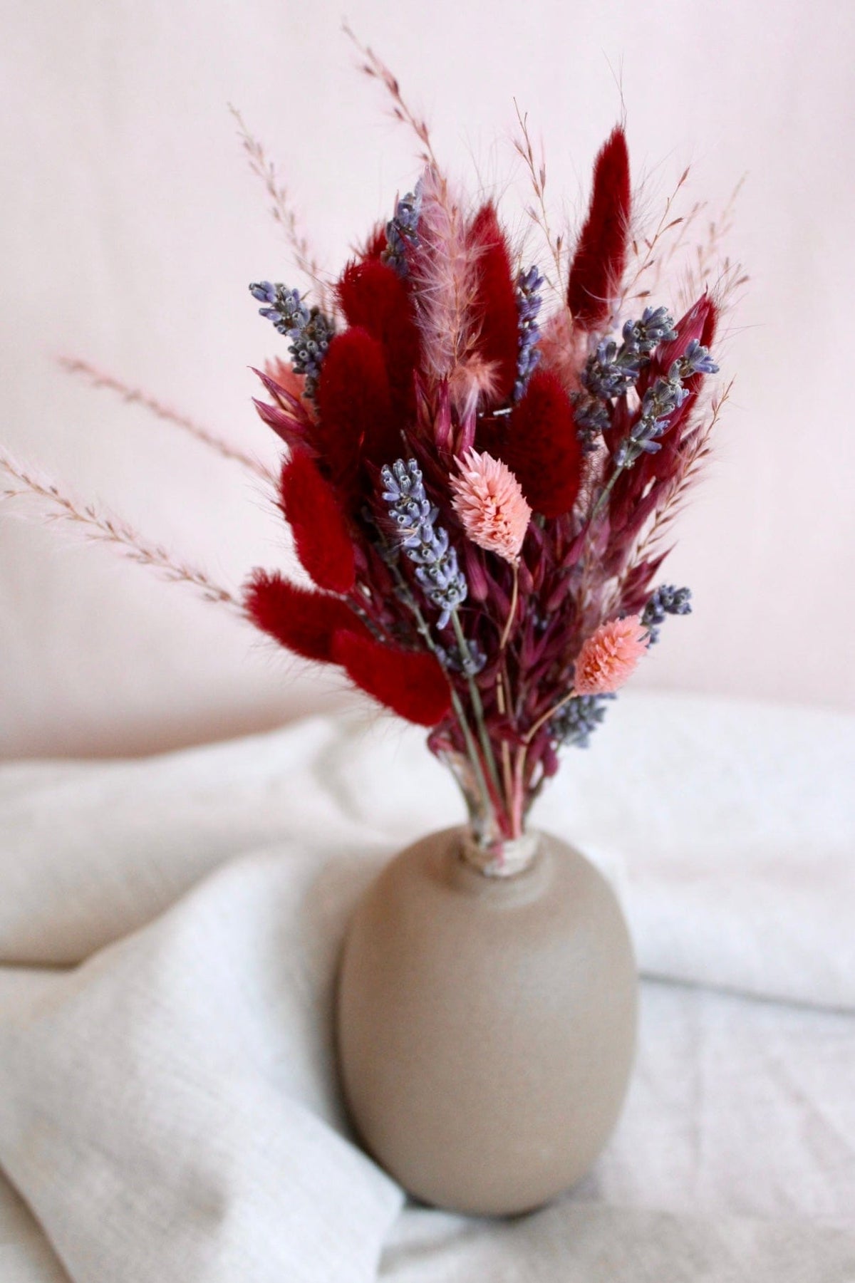 Vasenglück Trockenblumen Kleiner Trockenblumenstrauss „Lavendel-Liebe“ | Bordeauxrot & Rosa
