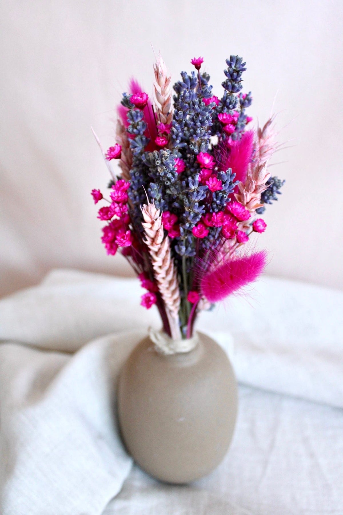 Vasenglück Trockenblumen Kleiner Trockenblumenstrauss „Lavendel-Liebe“ | Rosa & Cerise