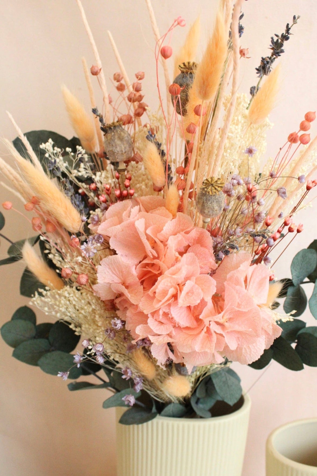 Vasenglück Trockenblumen Trockenblumenstrauss „No. 90“ in Rosa & Apricot mit Hortensie & Eukalyptus