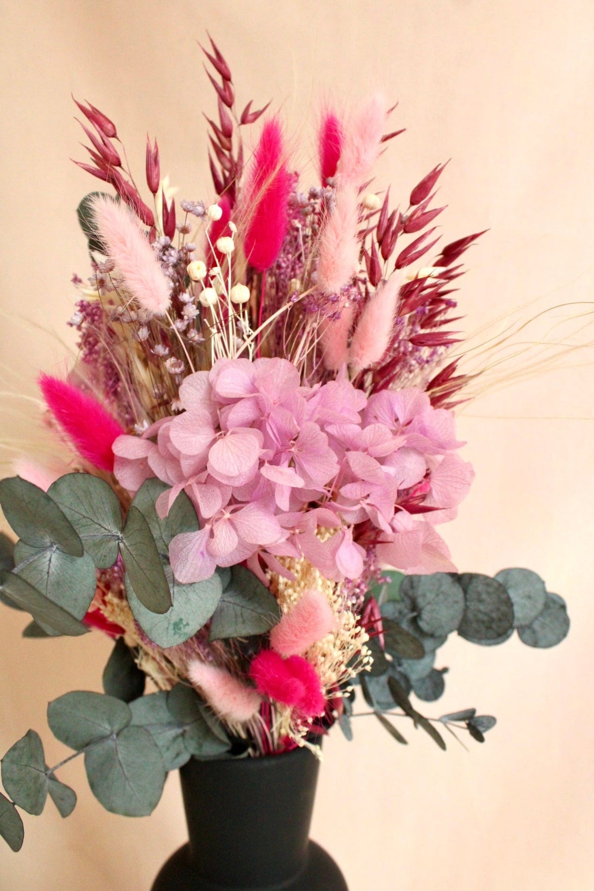 Vasenglück Trockenblumen Large (ca. 55cm Länge) Trockenblumenstrauss „No. 95“ in Rosa & Lila mit Hortensie & Eukalyptus