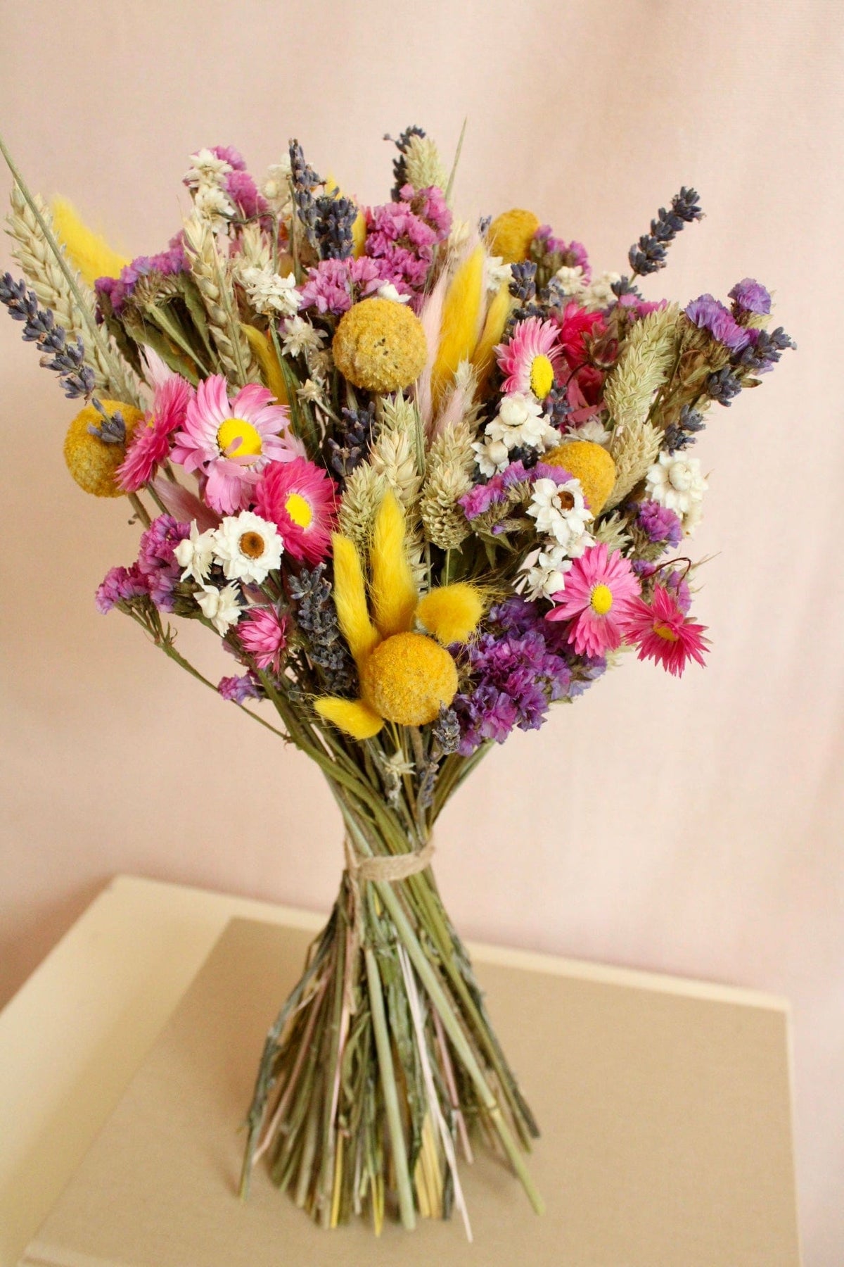 Vasenglück Trockenblumen Trockenblumenstrauss „No. 96“ mit Wiesenblumen in Bunt