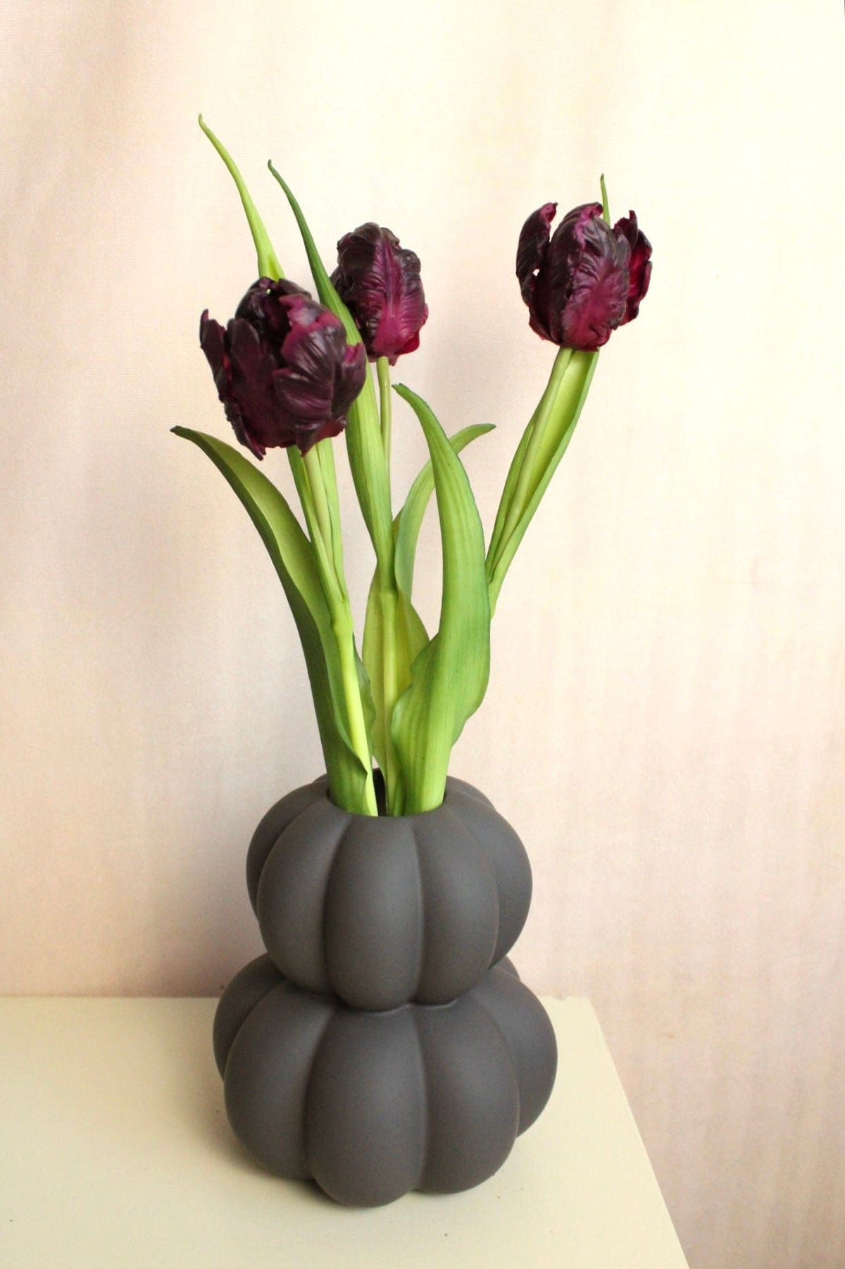 Vasenglück Seidenblume Kunstblume Kleine Papageien Tulpe | Aubergine