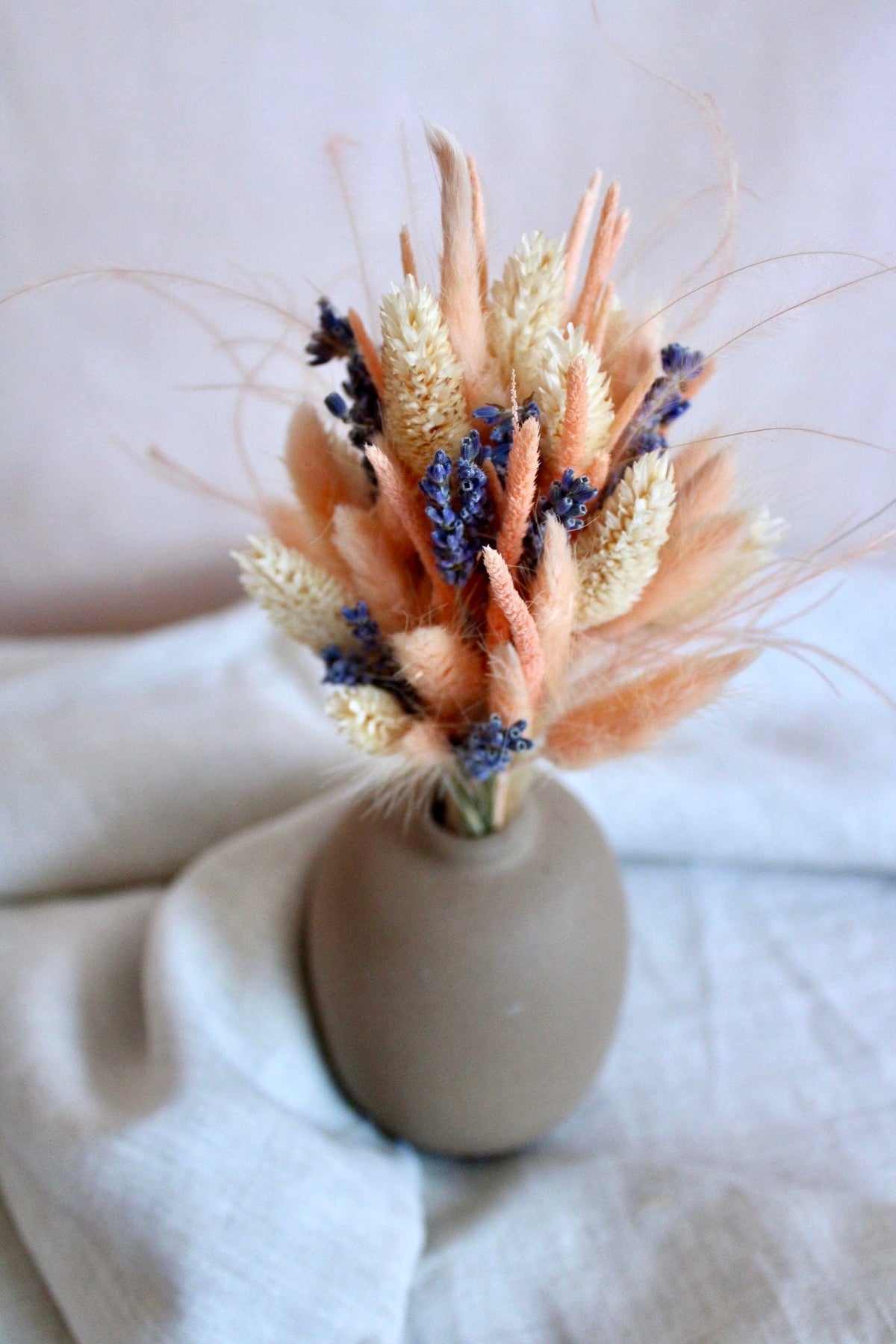 Vasenglück Trockenblumen Kleiner Trockenblumenstrauss „Lavendel-Liebe“ | Apricot & Creme