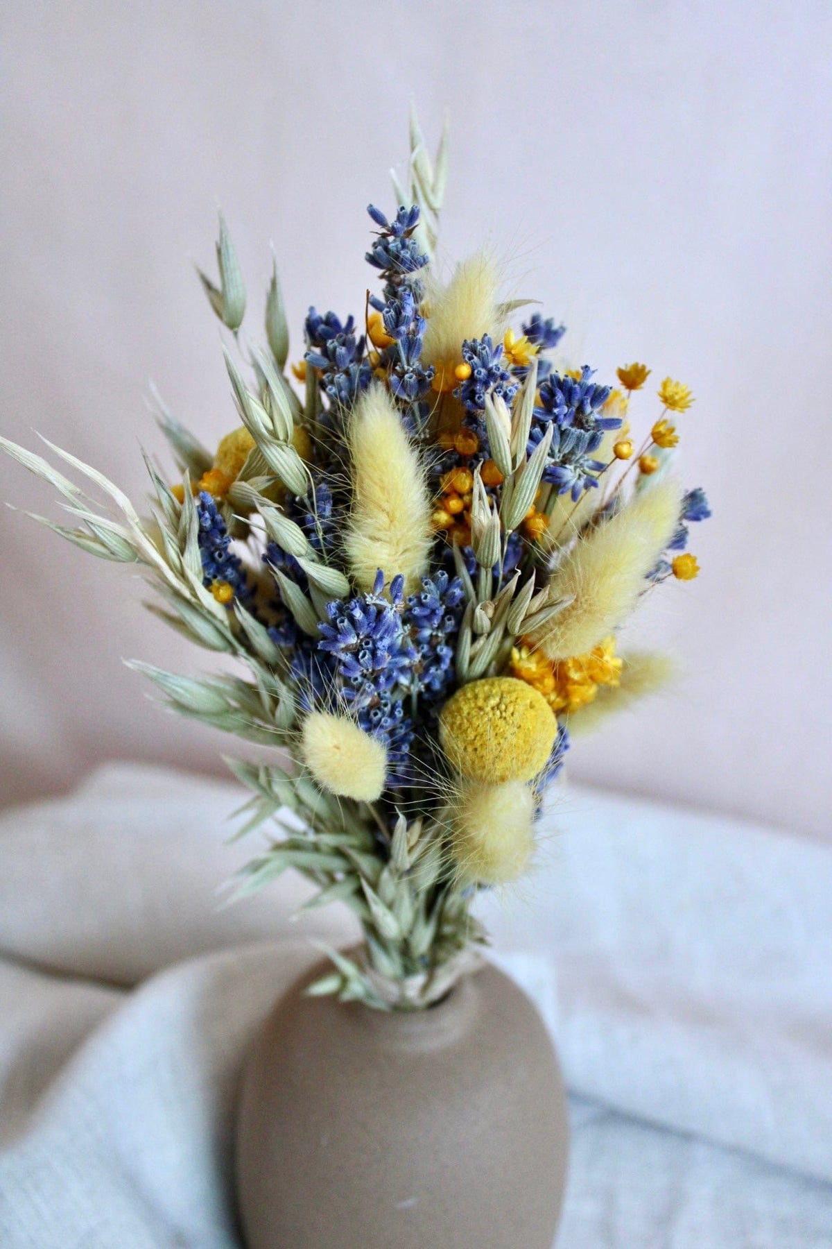 Mini-Trockenblumenstrauss Lavendel Grün Gelb 25cm