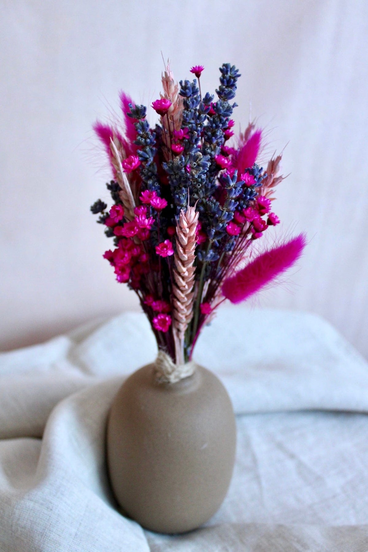 Vasenglück Trockenblumen Kleiner Trockenblumenstrauss „Lavendel-Liebe“ | Rosa & Cerise