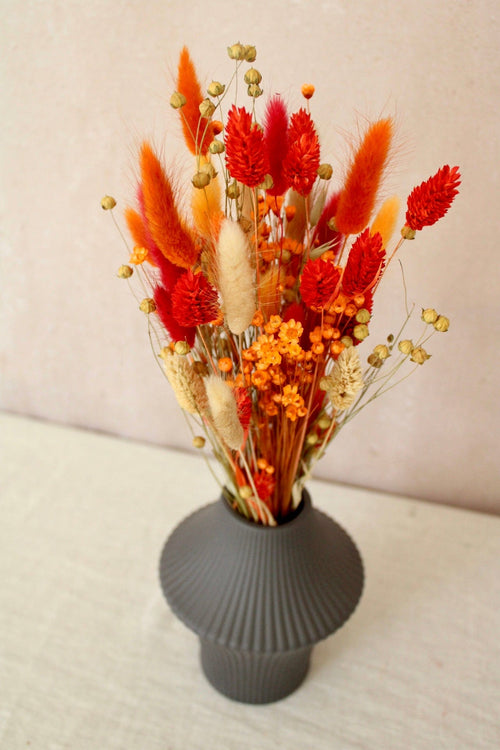 Vasenglück Trockenblumen Kleiner Trockenblumenstrauß „No. 2“ in Orange und Gelb