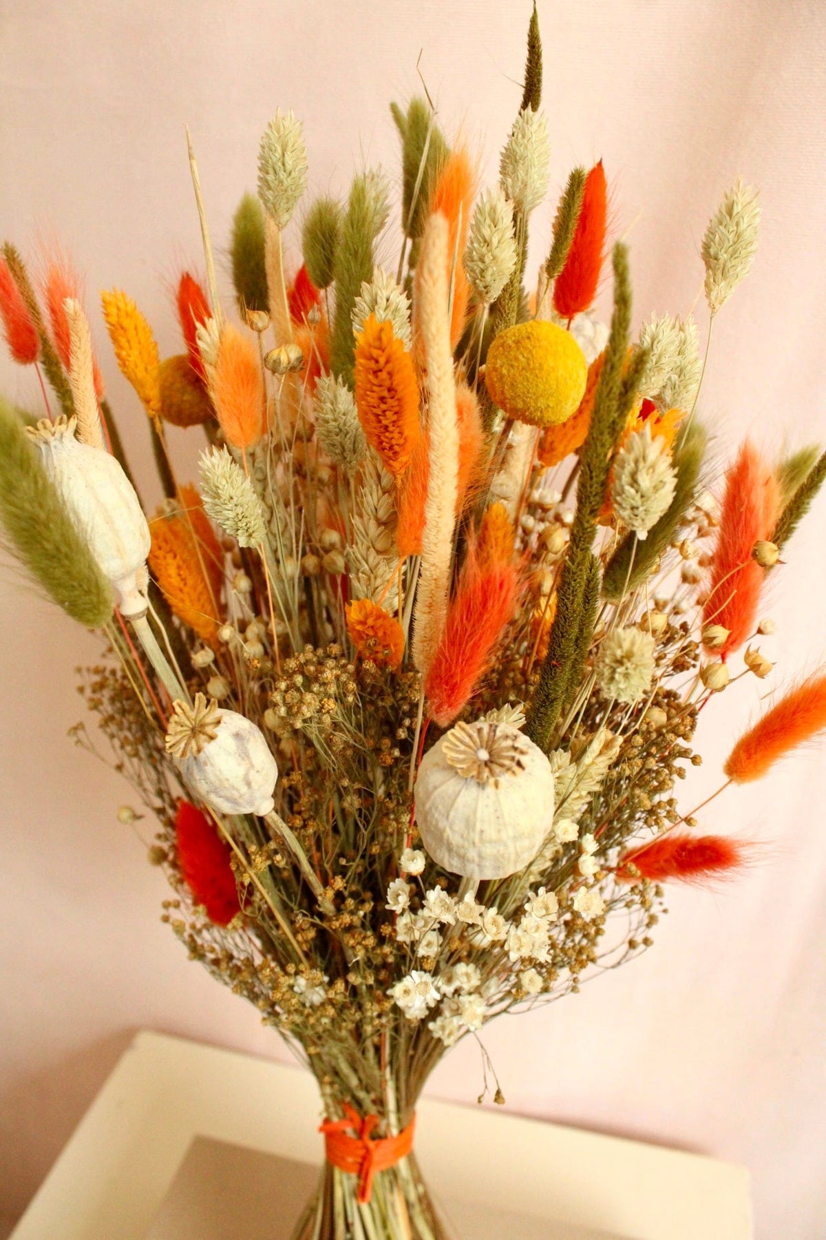 Vasenglück Trockenblumen Trockenblumenstrauss „No. 101“ in Orange, Gelb & Grün mit Mohnkapseln
