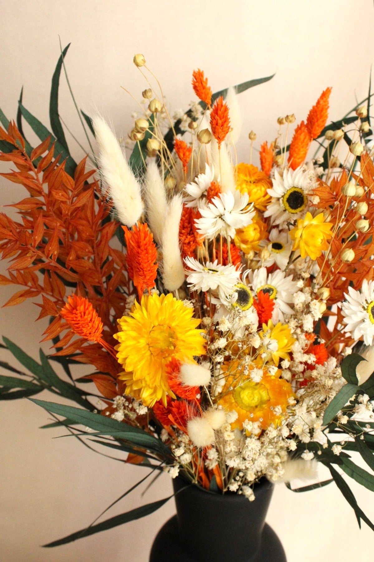Vasenglück Trockenblumen Trockenblumenstrauss „No. 104“ mit Eukalyptus & Strohblumen