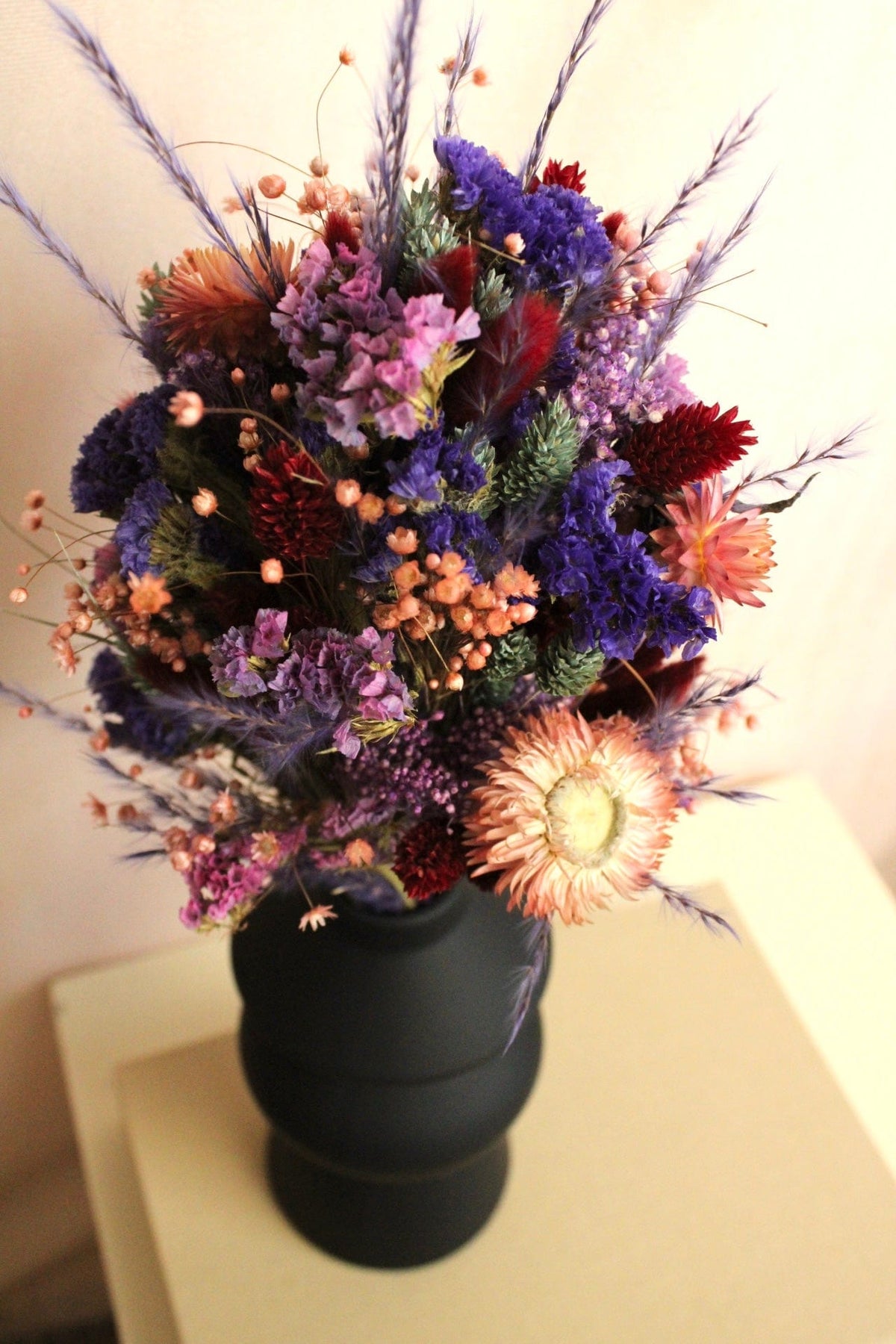 Vasenglück Trockenblumen Trockenblumenstrauss „No. 106“ mit Strohblumen & Strandflieder