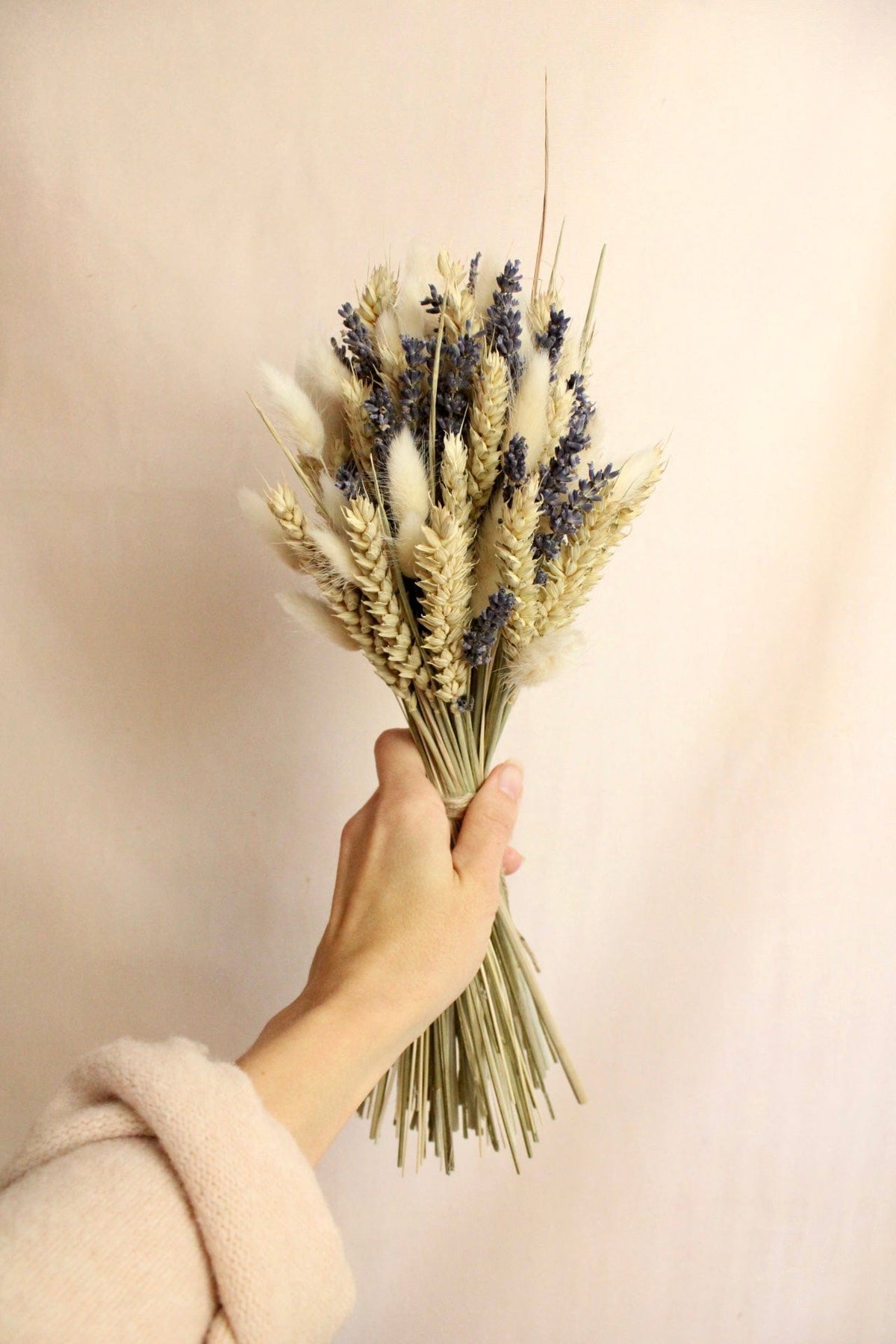 Vasenglück Trockenblumen Trockenblumenstrauss „No. 108“ mit Lavendel und Gerste oder Weizen