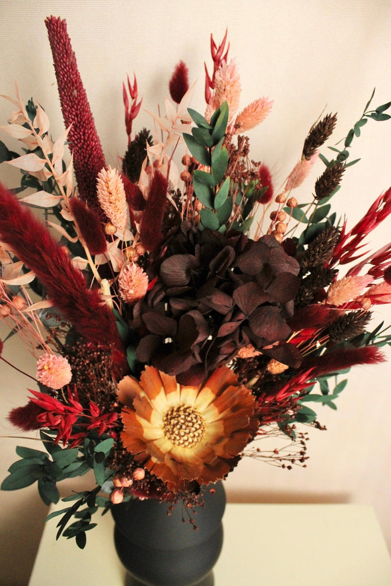 Vasenglück Trockenblumen Trockenblumenstrauss „No. 111“ in Dunkelrot & Rosa mit Hortensie & Eukalyptus
