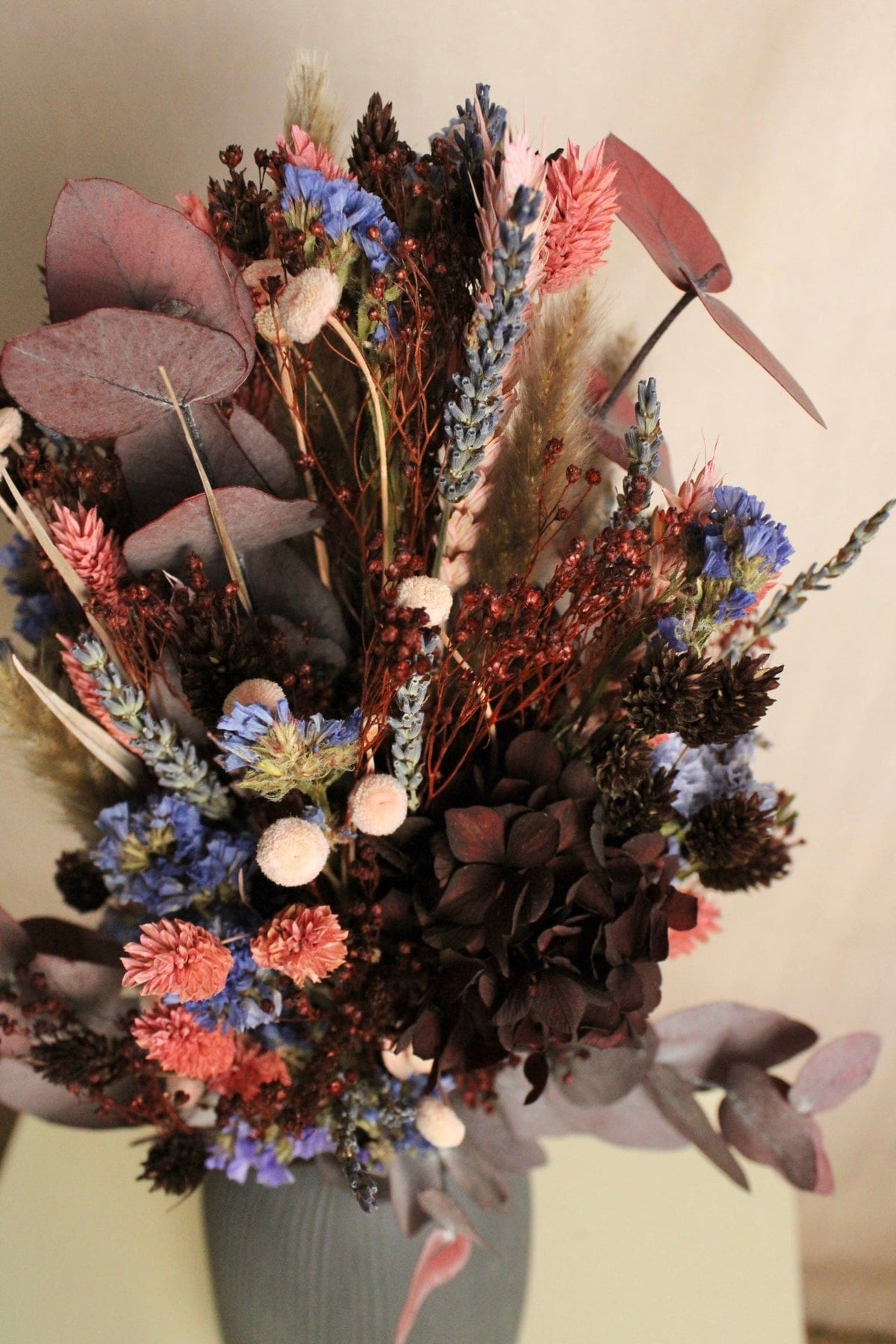 Vasenglück Trockenblumen Trockenblumenstrauss „No. 112“ in Dunkelrot & Rosa mit Strandflieder & Hortensien