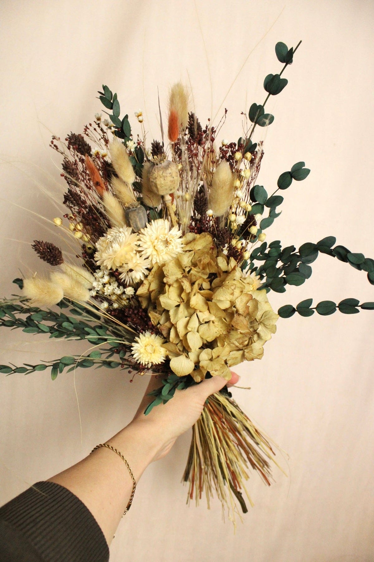 Vasenglück Trockenblumen Trockenblumenstrauss „No. 116“ in Braun & Creme mit Eukalyptus & Hortensie