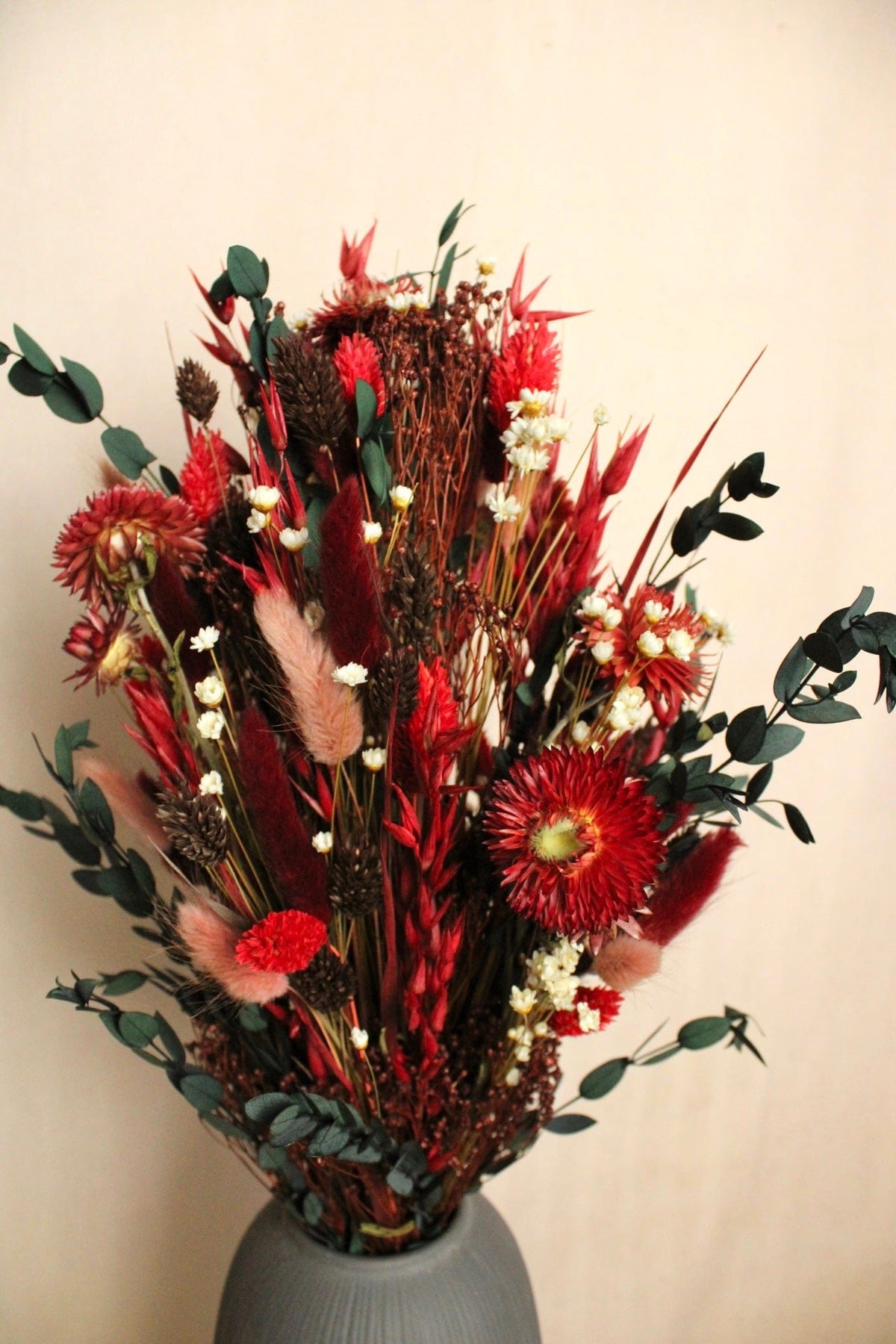 Vasenglück Trockenblumen Trockenblumenstrauss „No. 117“ in Rot & Braun mit Eukalyptus & Strohblumen