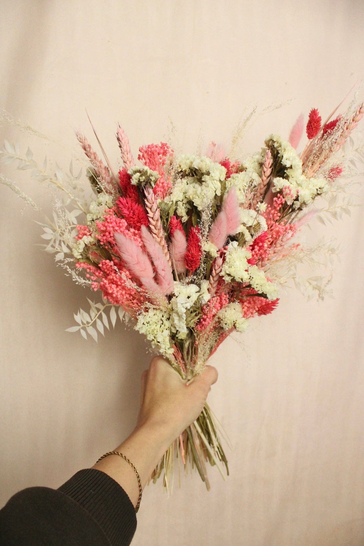 Vasenglück Trockenblumen Trockenblumenstrauss „No. 118“ in Pink & Weiß mit Strandflieder & Lagurus