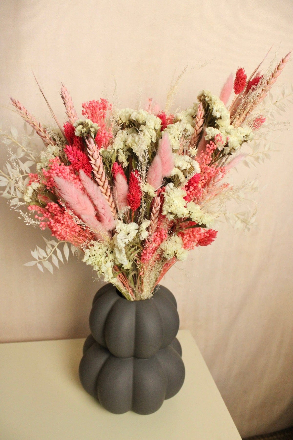 Vasenglück Trockenblumen Trockenblumenstrauss „No. 118“ in Pink & Weiß mit Strandflieder & Lagurus