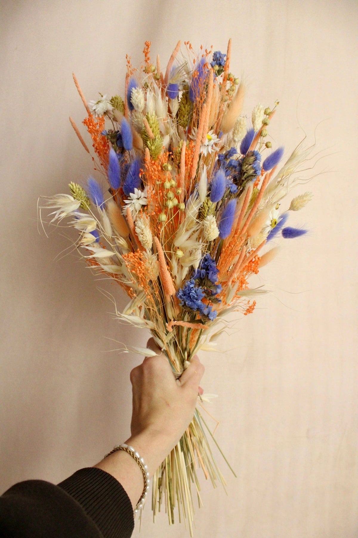 Vasenglück Trockenblumen Trockenblumenstrauss „No. 121“ in Apricot & Lila mit Strandflieder