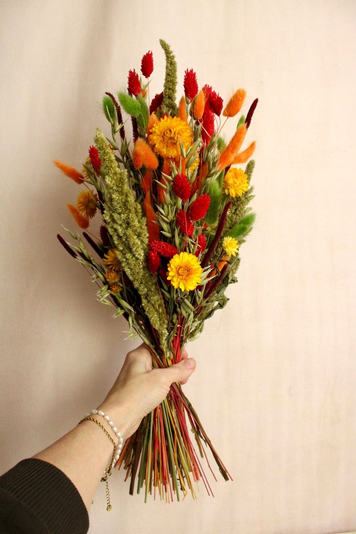 Vasenglück Trockenblumen Trockenblumenstrauss „No. 125“ in Gelb, Grün & Orange mit Strohblumen