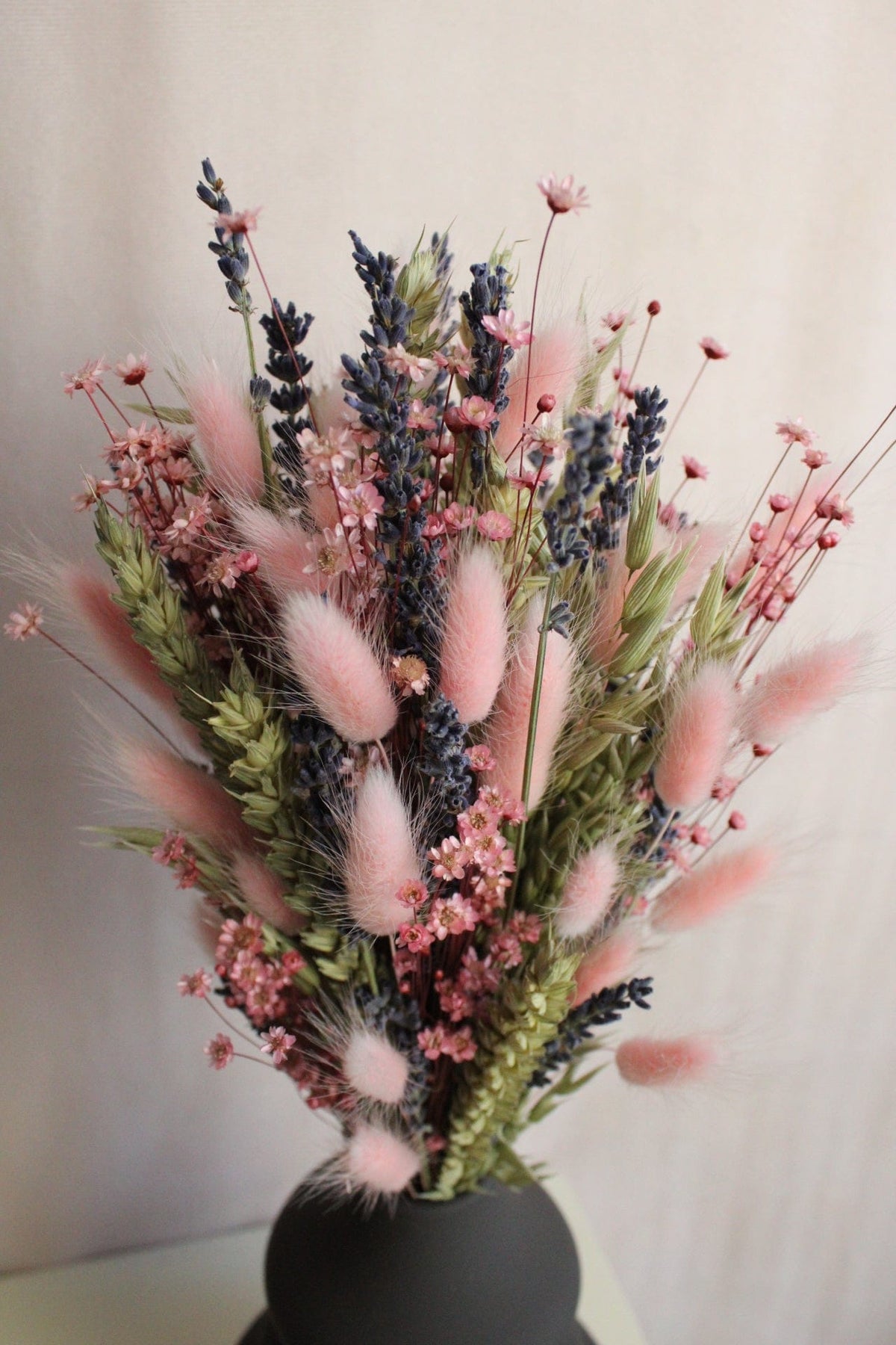 Vasenglück Trockenblumen Trockenblumenstrauss „No. 133“ in Rosa mit Lavendel