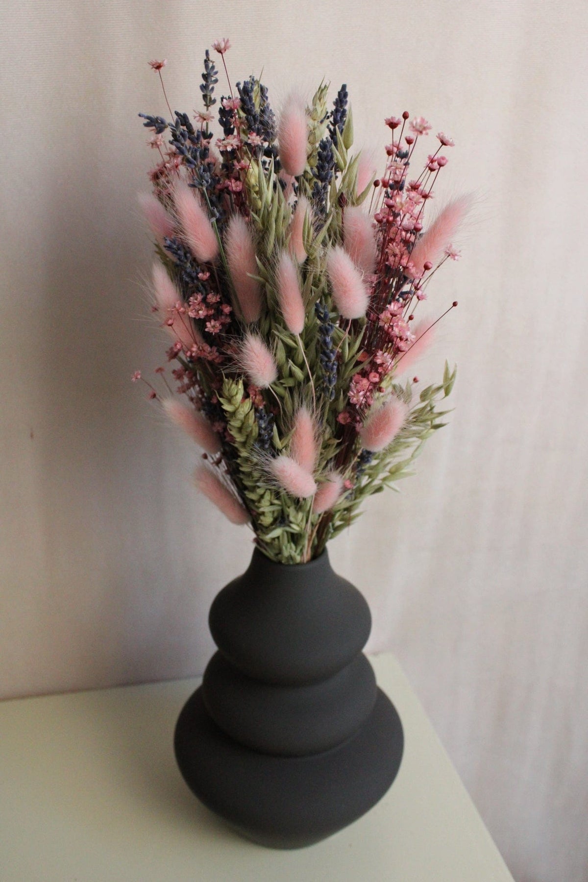 Vasenglück Trockenblumen Trockenblumenstrauss „No. 133“ in Rosa mit Lavendel