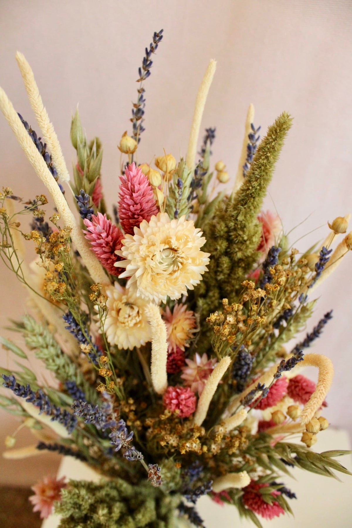 Vasenglück Trockenblumen Trockenblumenstrauss „No. 140“ in Rosa & Creme mit Lavendel & Strohblumen