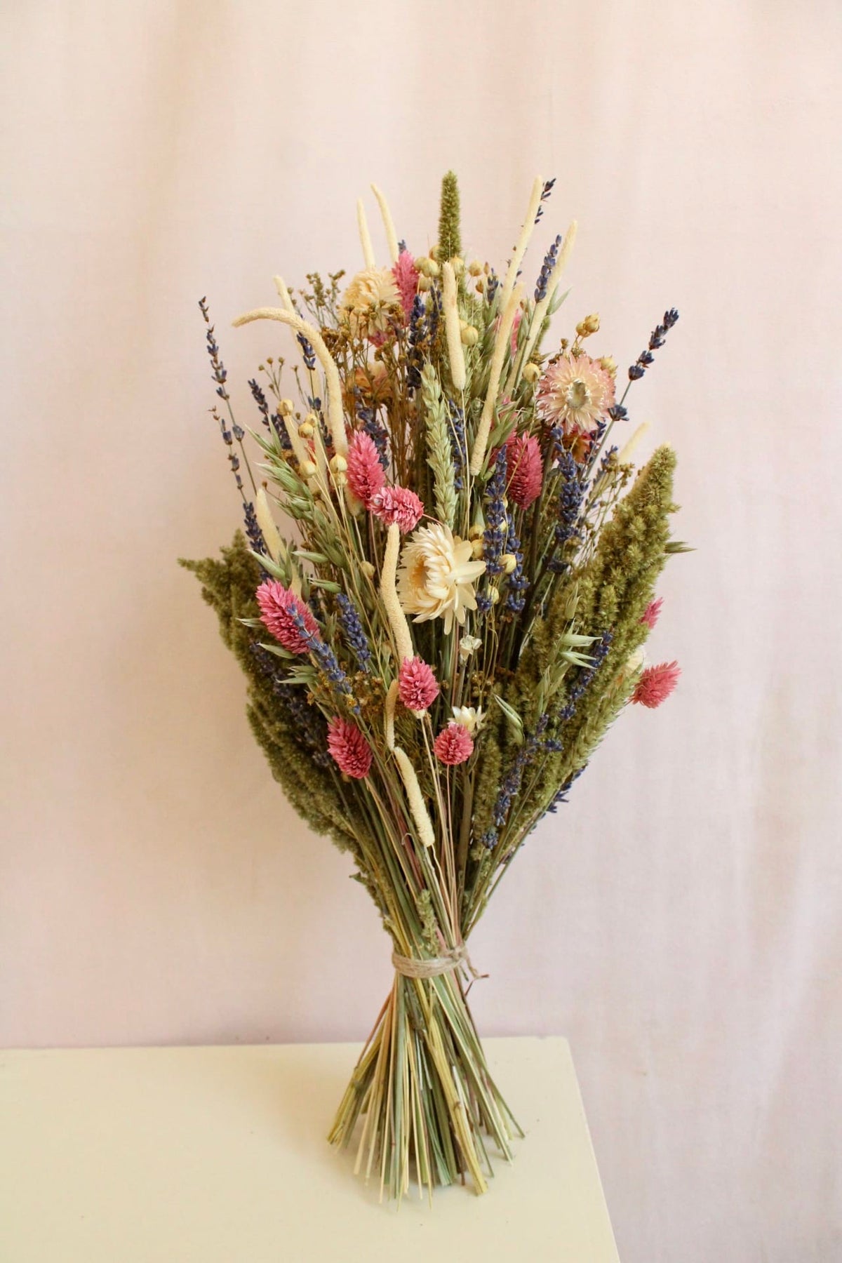 Vasenglück Trockenblumen Trockenblumenstrauss „No. 140“ in Rosa & Creme mit Lavendel & Strohblumen