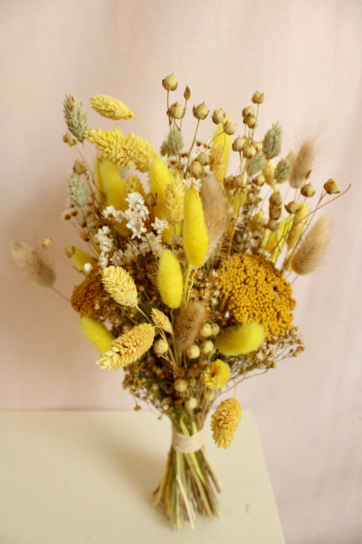 Vasenglück Trockenblumen Trockenblumenstrauss „No. 145“ Gelb mit Glixia und Achillea