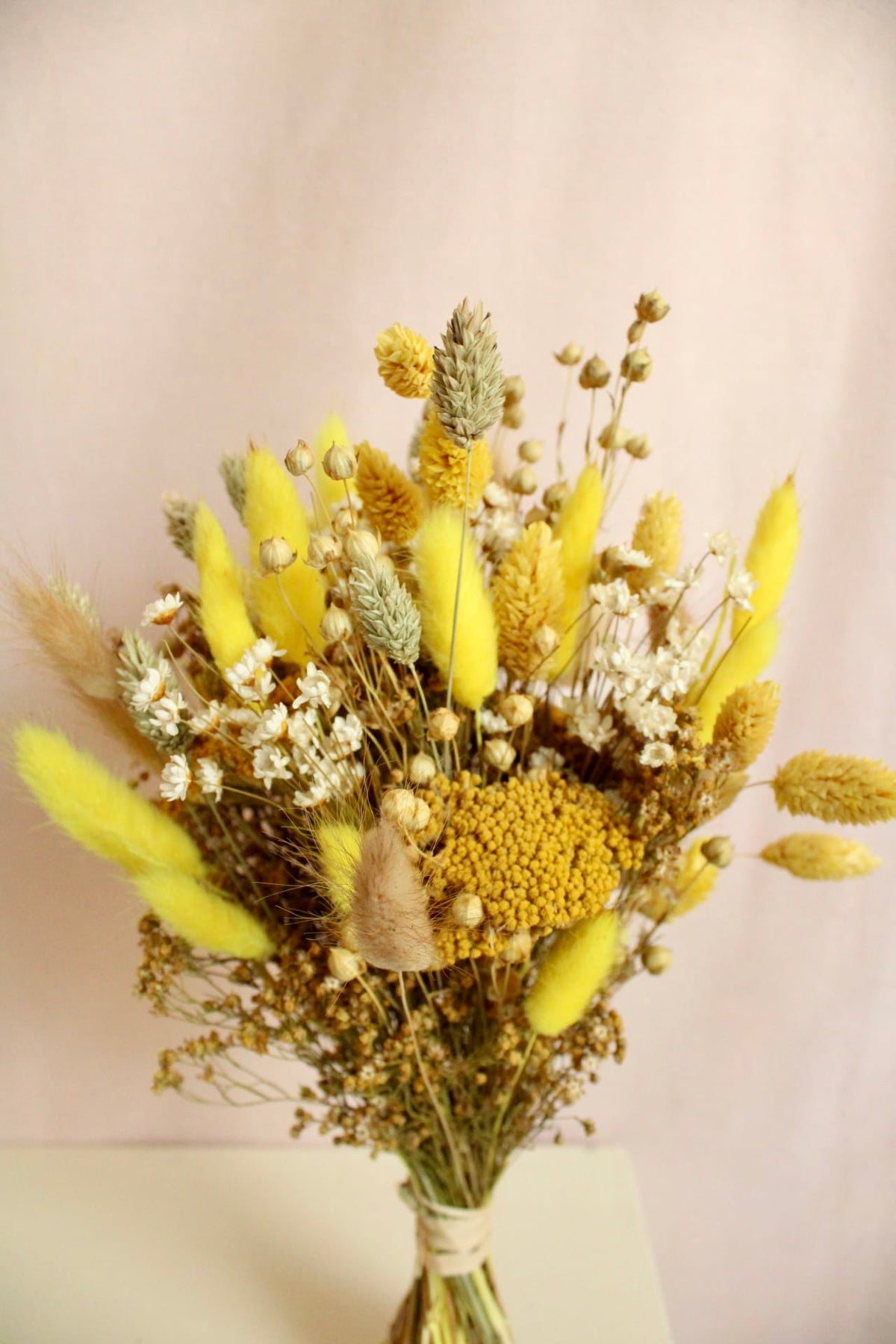 Vasenglück Trockenblumen Trockenblumenstrauss „No. 145“ Gelb mit Glixia und Achillea