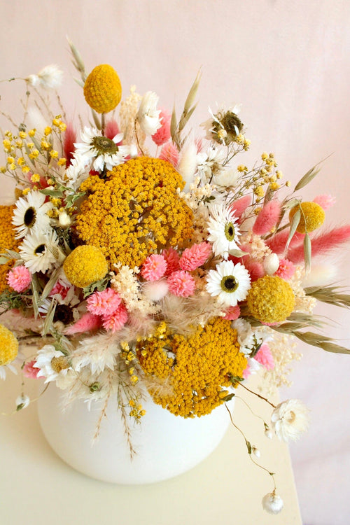 Vasenglück Trockenblumen Trockenblumenstrauss „No. 17“ in Gelb und Pink