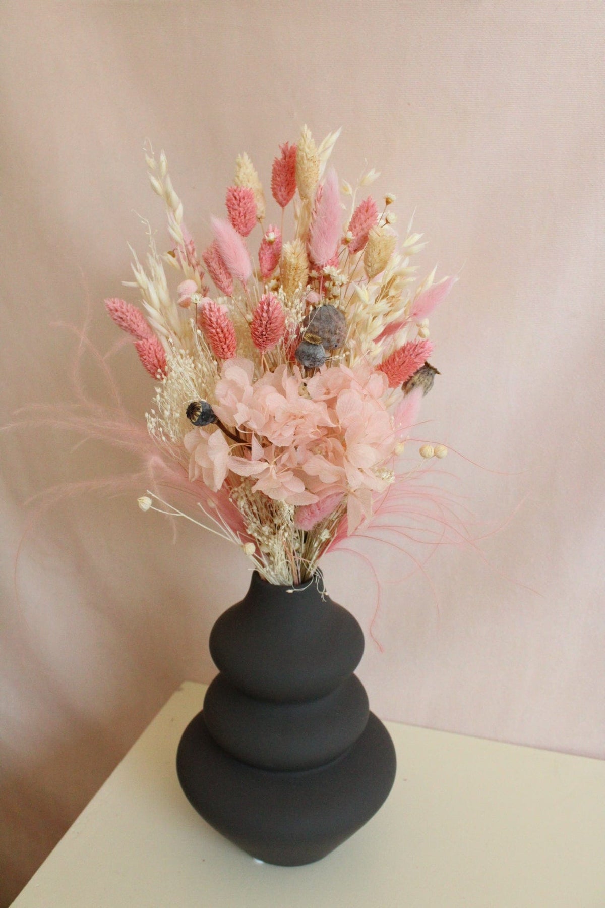 Vasenglück Trockenblumen Trockenblumenstrauss „No. 89“ in Rosa & Cremeweiß mit Hortensie