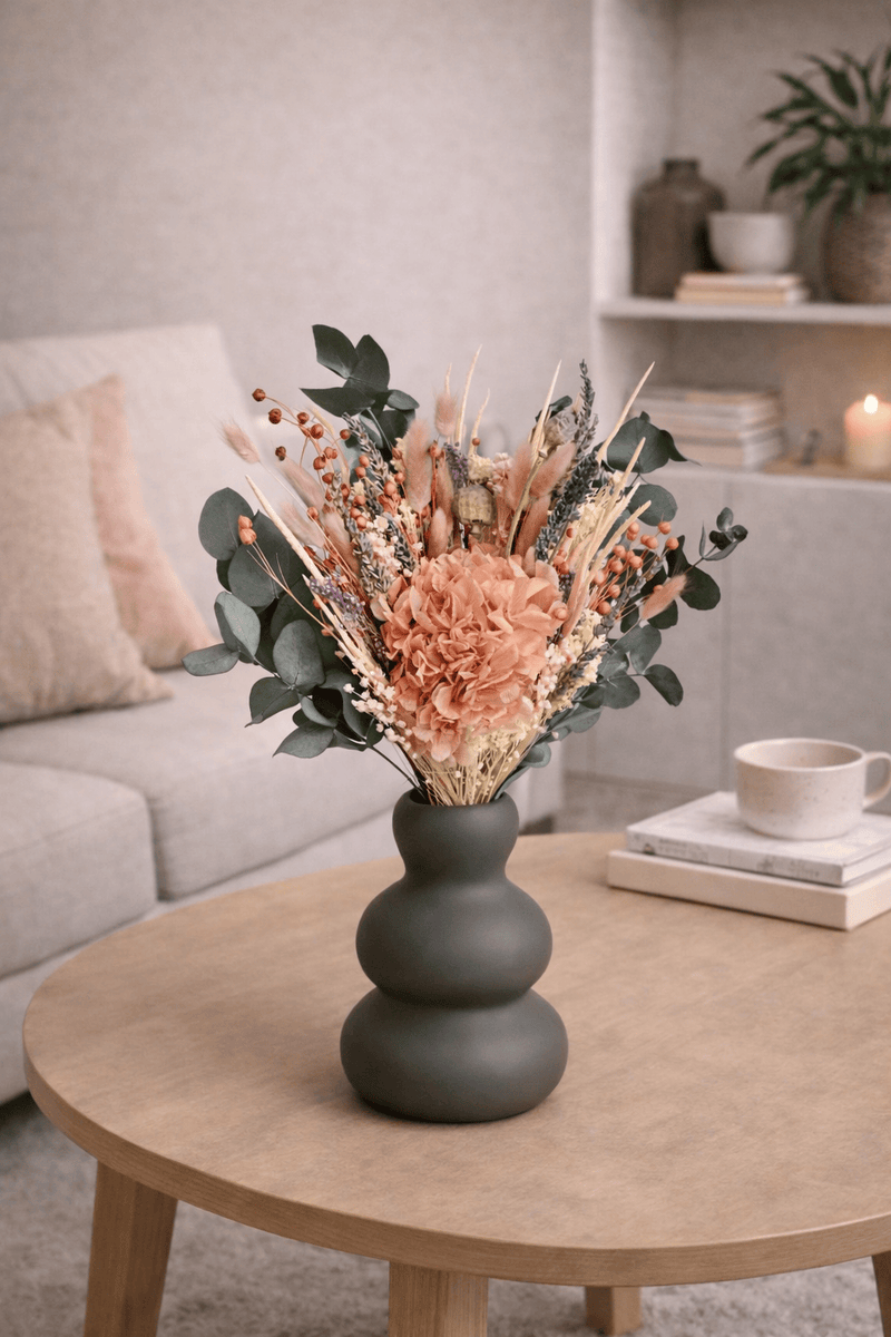 Vasenglück Trockenblumen Trockenblumenstrauss „No. 90“ in Rosa & Apricot mit Hortensie & Eukalyptus