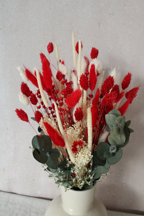 Vasenglück Trockenblumen Trockenblumenstrauss „Valentine“ in Rot mit Eukalyptus