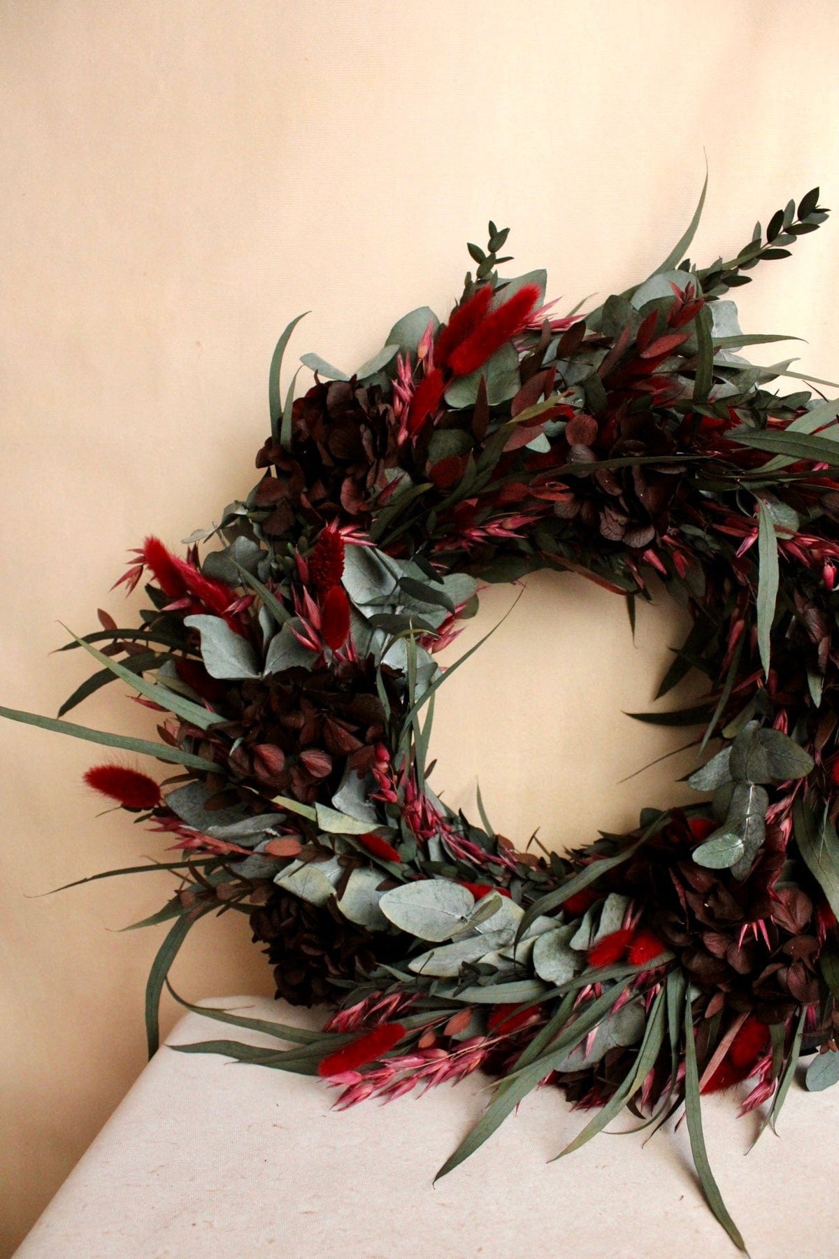 Vasenglück Trockenblumenkranz PRE-ORDER | Adventskranz Trockenblumen | Eukalyptus Hortensien Dunkelrot