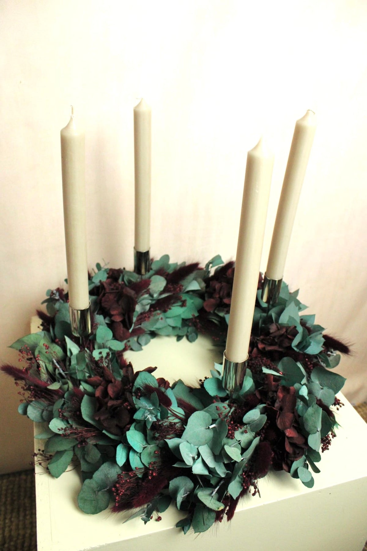 Vasenglück Trockenblumenkranz PRE-ORDER | Adventskranz Trockenblumen | Eukalyptus Hortensien Dunkelrot
