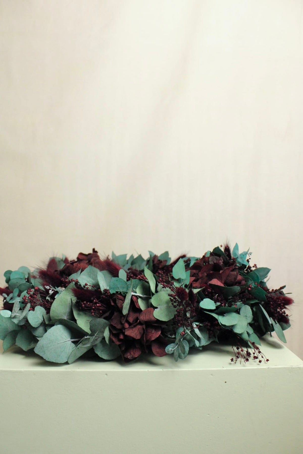 Vasenglück Trockenblumenkranz PRE-ORDER | Adventskranz Trockenblumen | Eukalyptus Hortensien Dunkelrot
