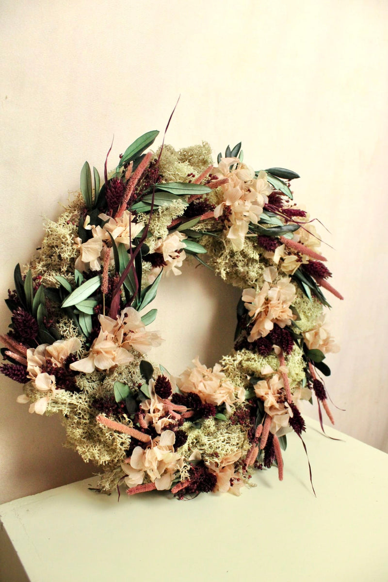 Vasenglück Trockenblumenkranz Ohne Kerzenhalter + Kerzen PRE-ORDER | Adventskranz Trockenblumen | Hortensie Moos Rosa Dunkelrot