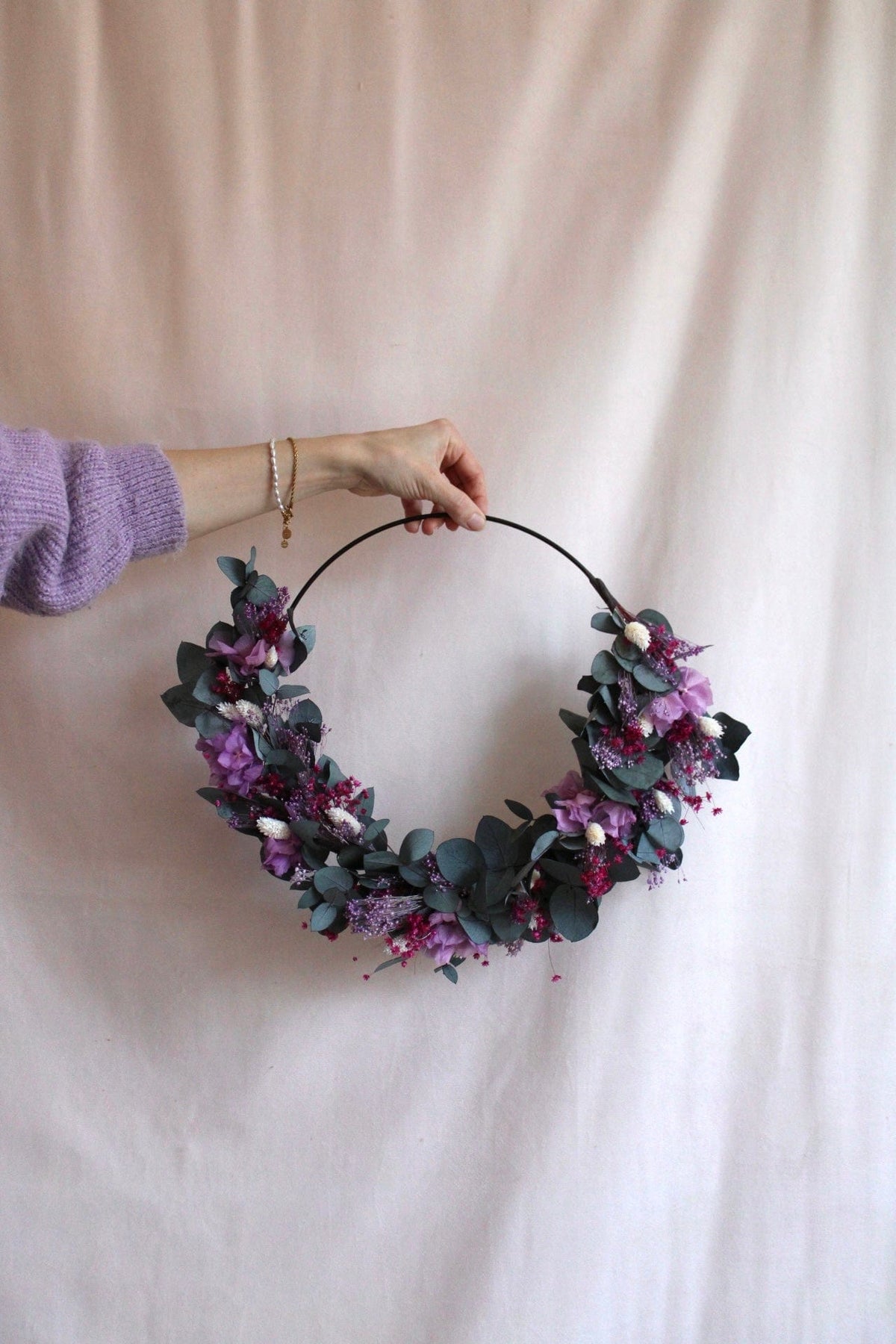 Vasenglück Trockenblumenkranz Trockenblumenkranz am Metallring | Flower Hoop | 30cm | Eukalyptus & Hortensien