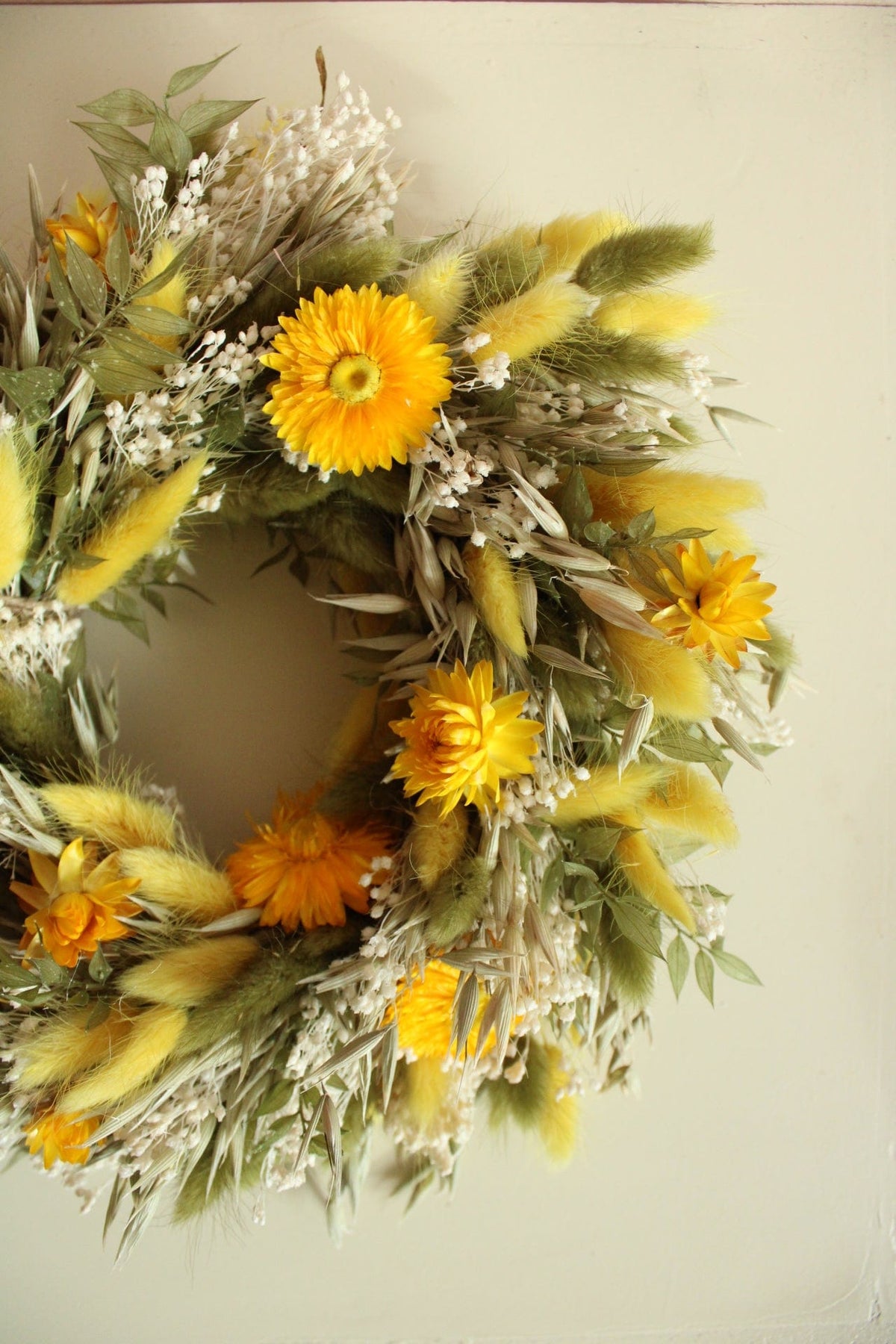 Vasenglück Trockenblumenkranz Trockenblumenkranz Frühling | Grün und Gelb mit Strohblumen