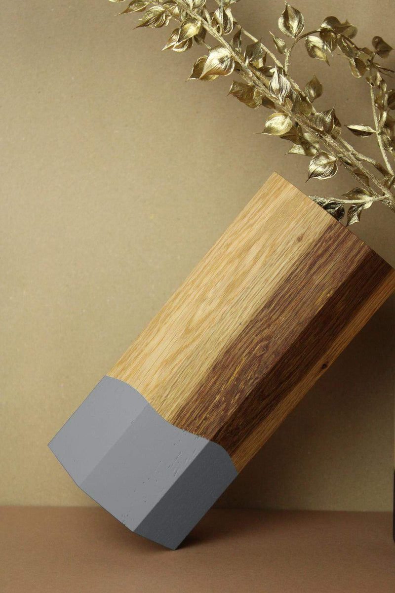 Holzvase "Ecki" | Verschiedene Farben | Eiche Christian Ohlendorf Design Studio