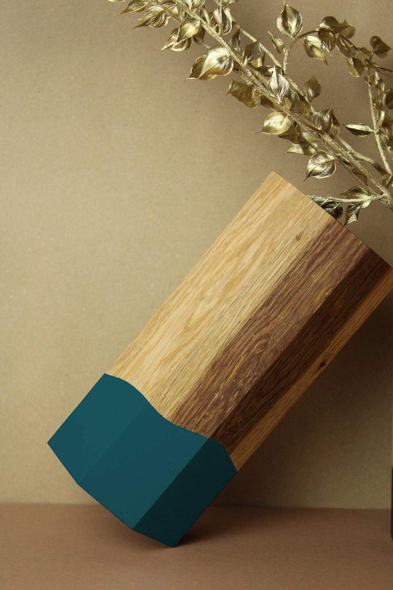 Holzvase "Ecki" | Verschiedene Farben | Eiche Christian Ohlendorf Design Studio