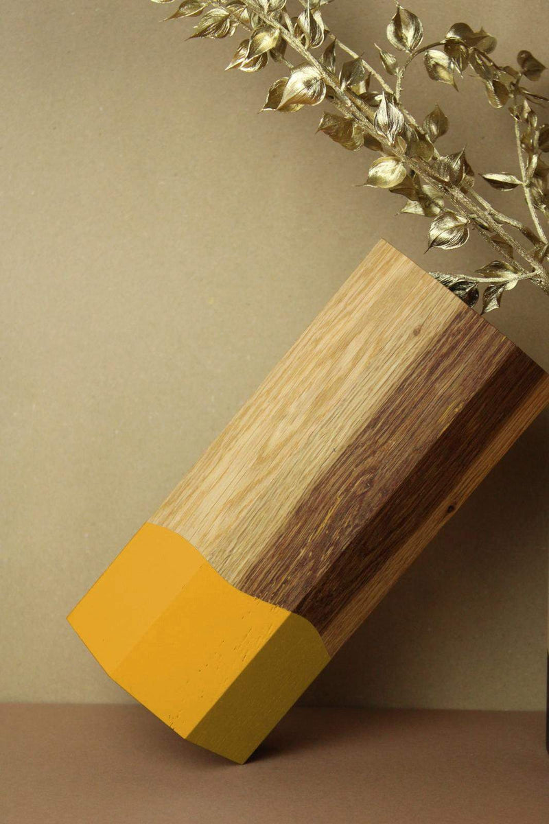 Holzvase "Ecki" | Verschiedene Farben | Eiche Christian Ohlendorf Design Studio