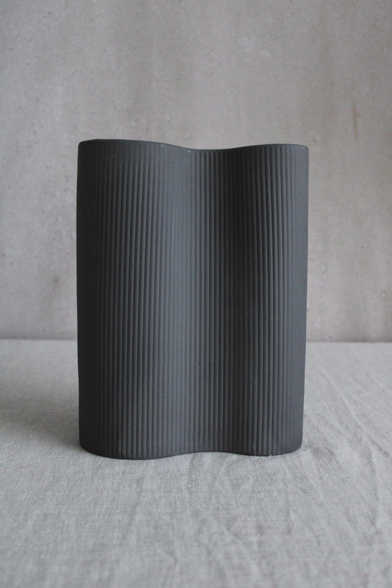 Vase | Bunn | Dunkelgrau | B-Ware Storefactory
